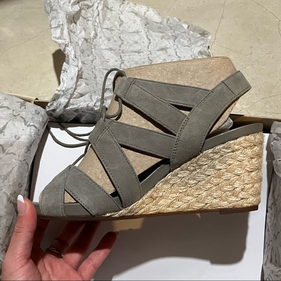 Clarks Shoes - Clarks Acina Chester Wedge